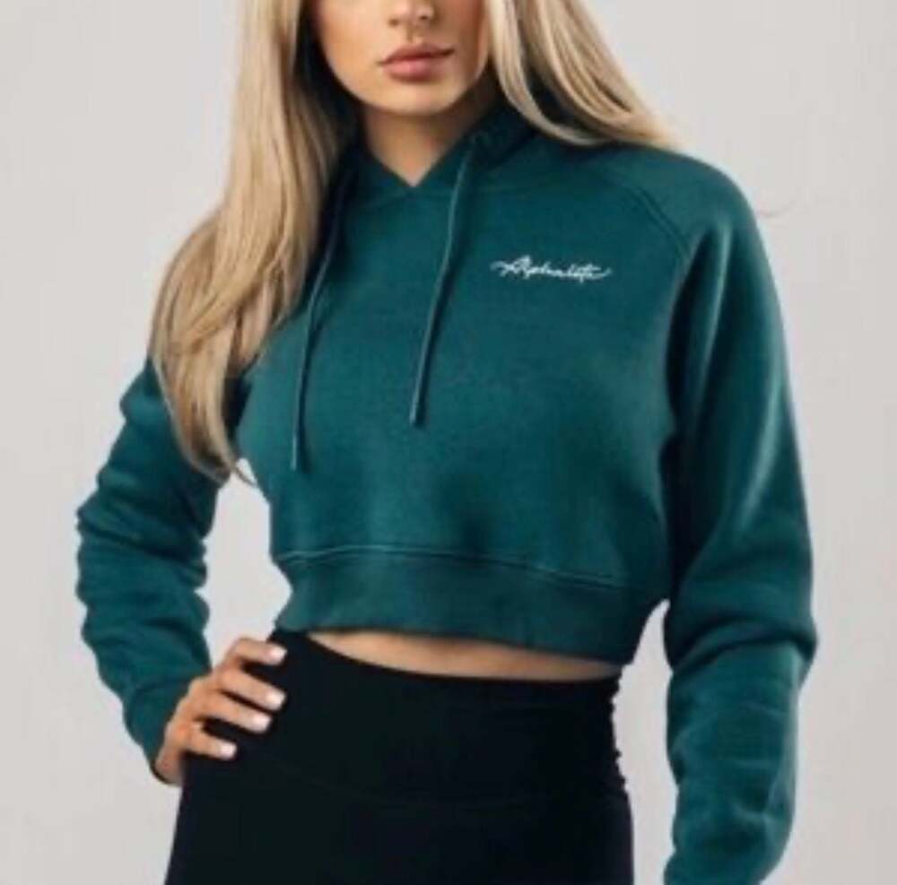 Alphalete Women's Cropped Long Sleeve Hoodie in Teal